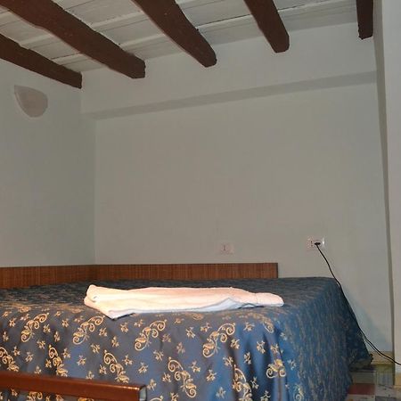 Suites Imperiali Guest House Рим Экстерьер фото